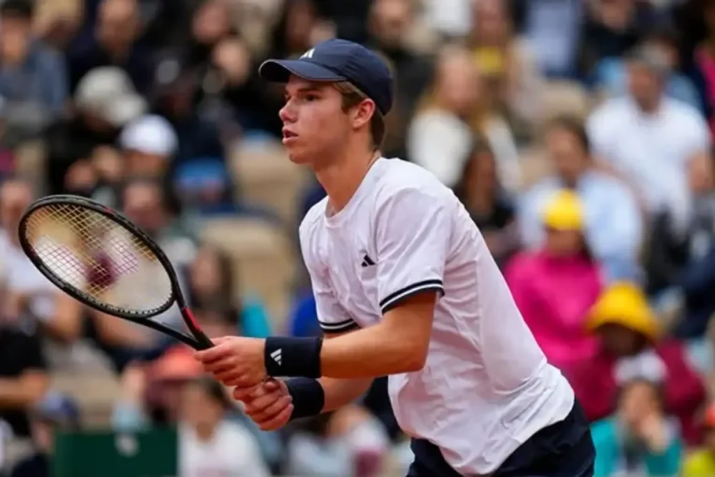 16-летний Майкл Антониус выиграл второй титул WTT в карьере: кто он такой, биография и новый рекорд в теннисе