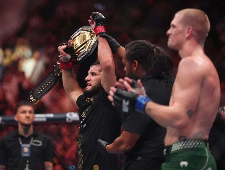 Ислам Махачев — Иан Мачадо Гарри: результат боя на UFC 330, кто победил