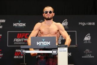 Умар Нурмагомедов впервые проиграл нокаутом: Сонг Ядонг потряс UFC