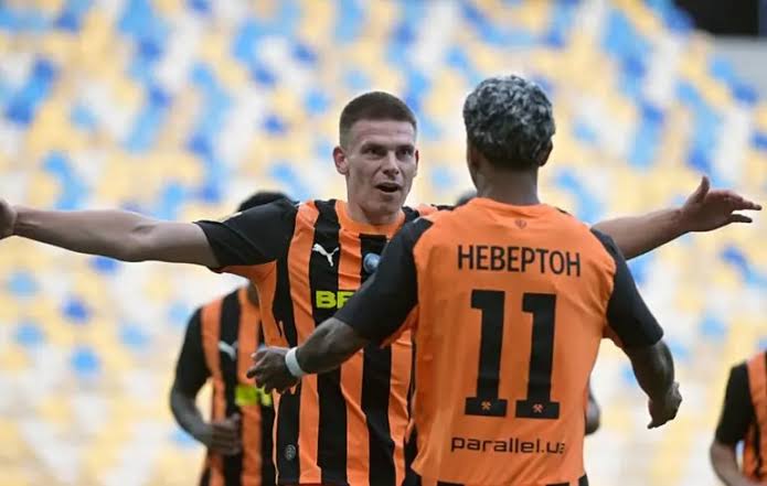 Шахтер — Черноморец счет 2:0: Очеретько и Мейреллиш решили матч до перерыва, видео