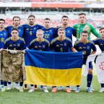 Игроки сборной Украины по футболу перед матчем
